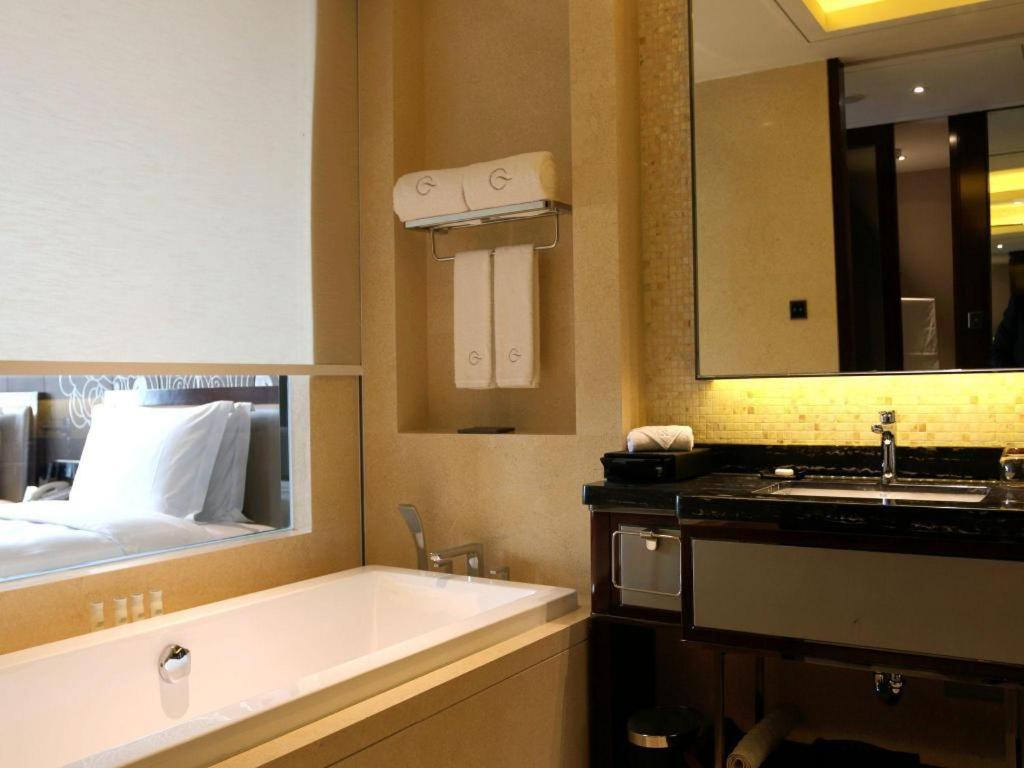 Beijing Grand Skylight International Hotel Bagian luar foto