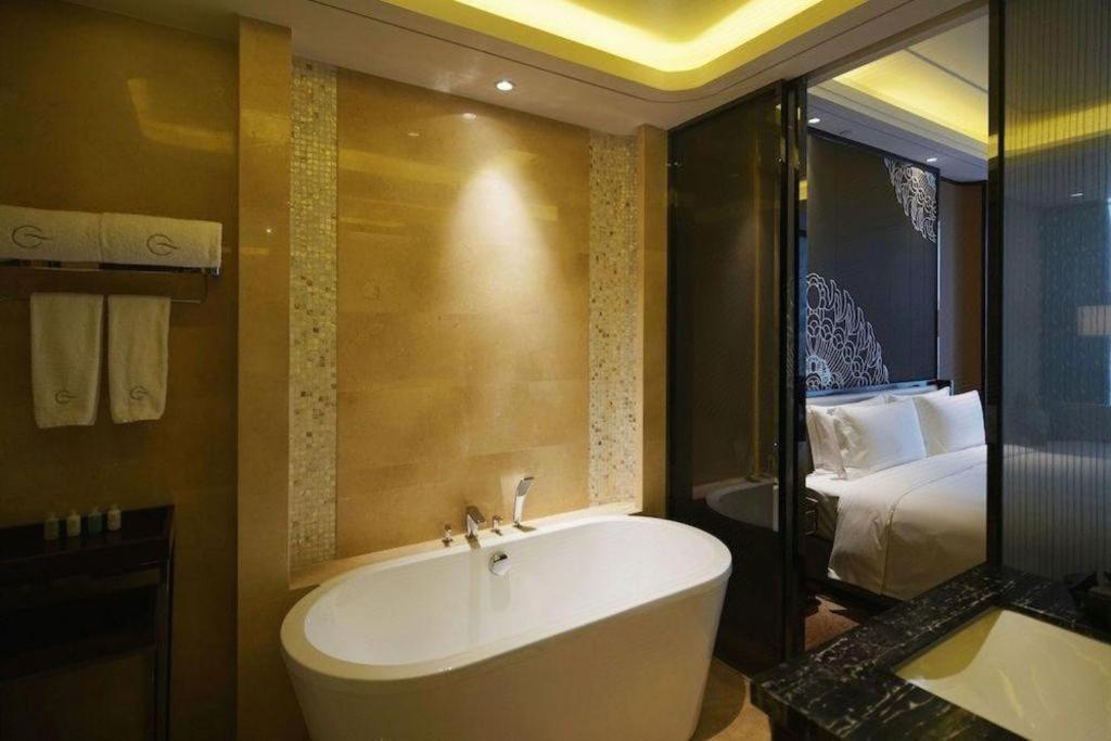 Beijing Grand Skylight International Hotel Bagian luar foto