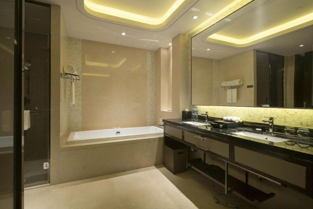 Beijing Grand Skylight International Hotel Bagian luar foto